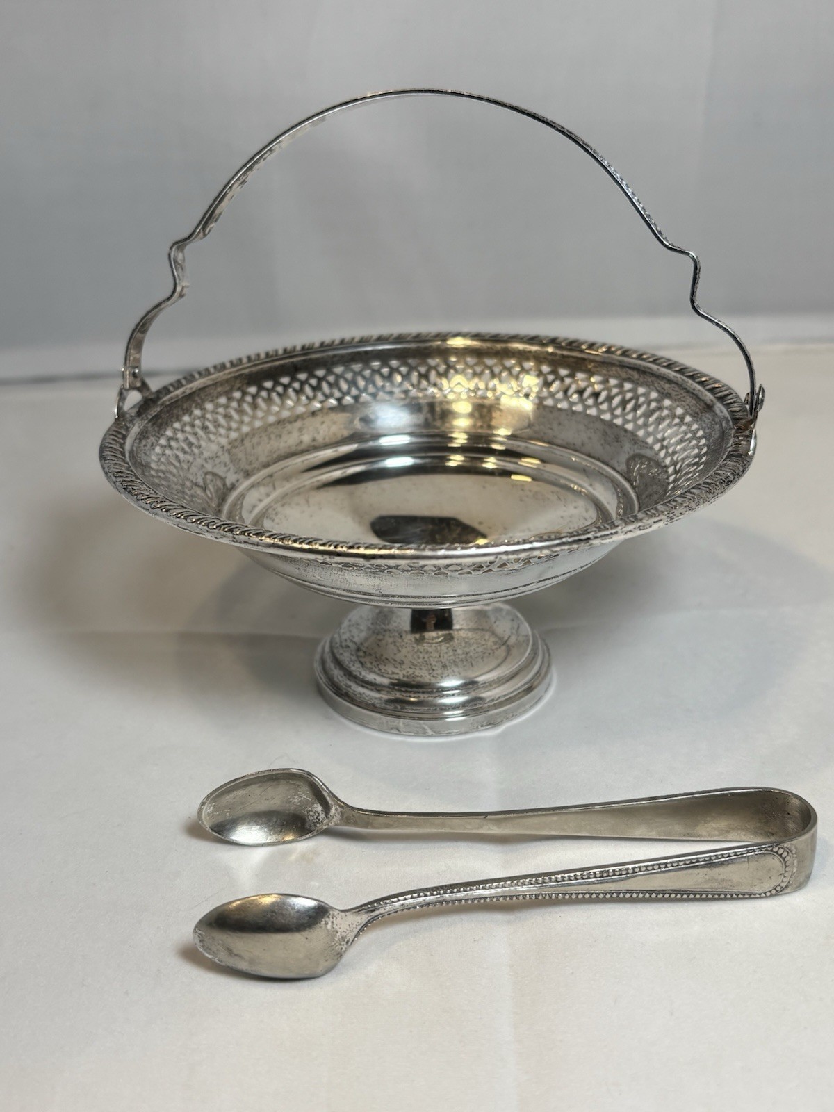 Vintage Crown Sterling Silver Weighted Candy Dish W/ Handle Stamped “sterling”