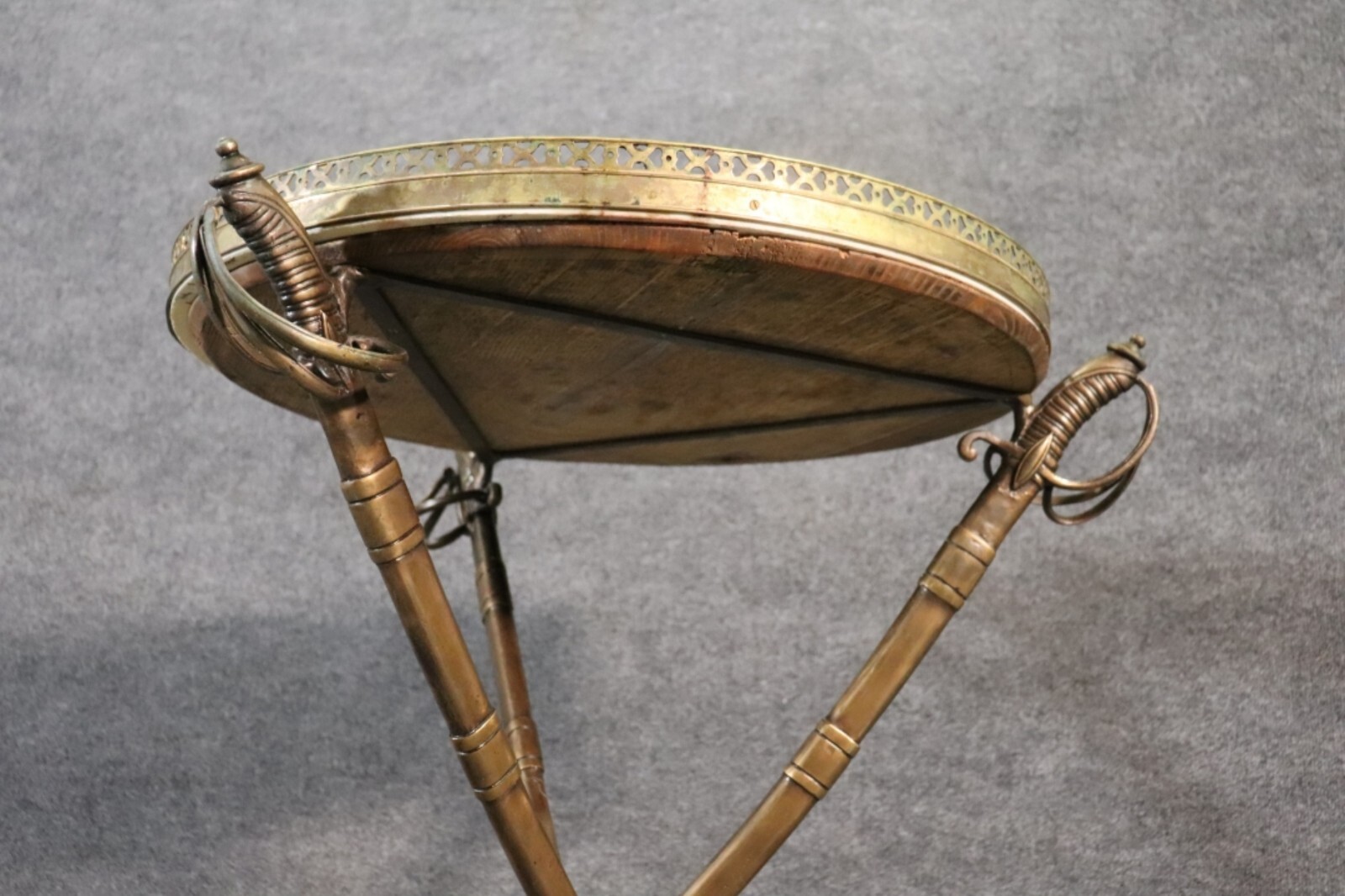 Sword Form Marble Top Gueridon