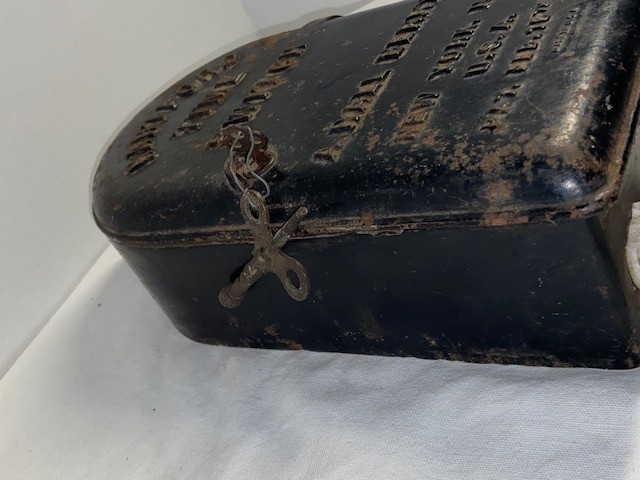 Antique 1909 HARTFORD TIME SWITCH Cast Iron Casket Case A. HALL BERRY W/KEYS USA