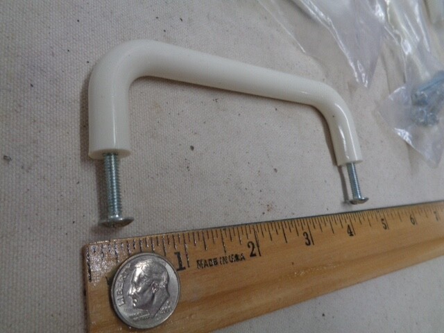 Generic white plastic drawer cabinet handles (12) 4″ size 1987 1980