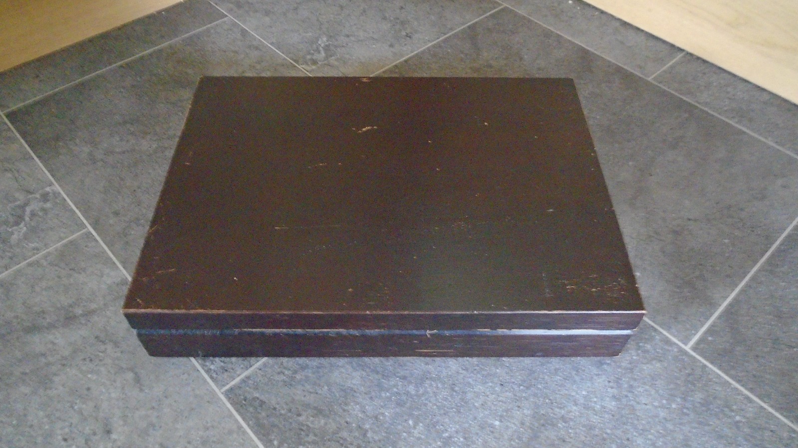 Oneida Cutlery Box Mahogany Wood Canteen of Cutlery Box Storage Box