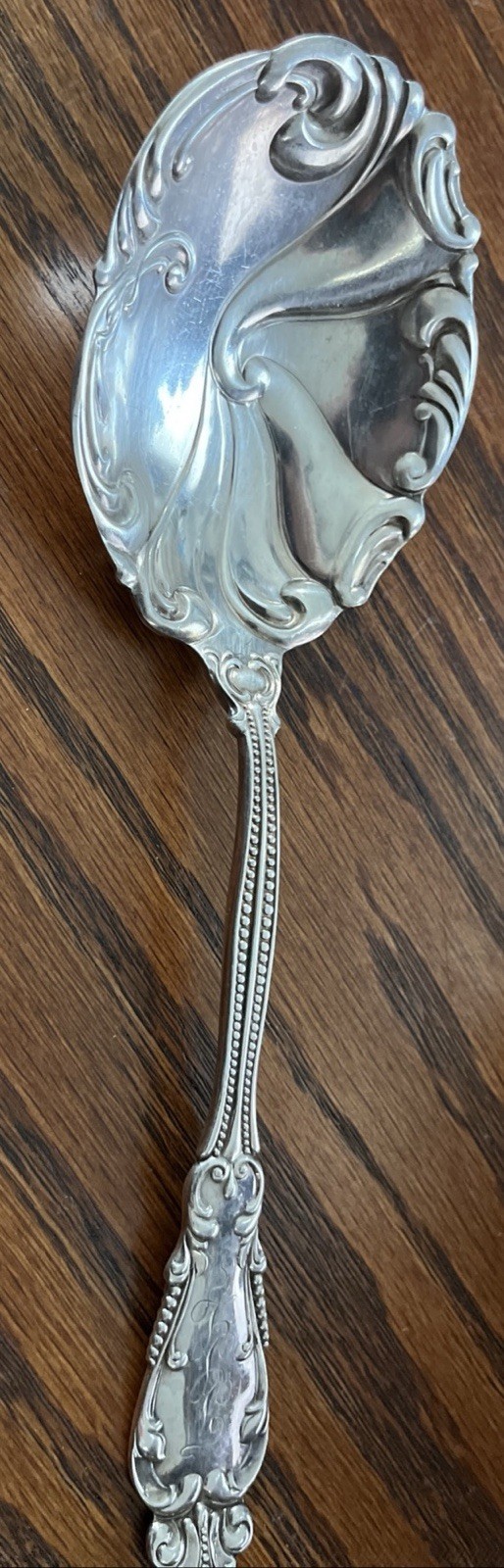 VTG. Holmes & Edwards silverplated serving spoon Marina Pattern – Circa 1896