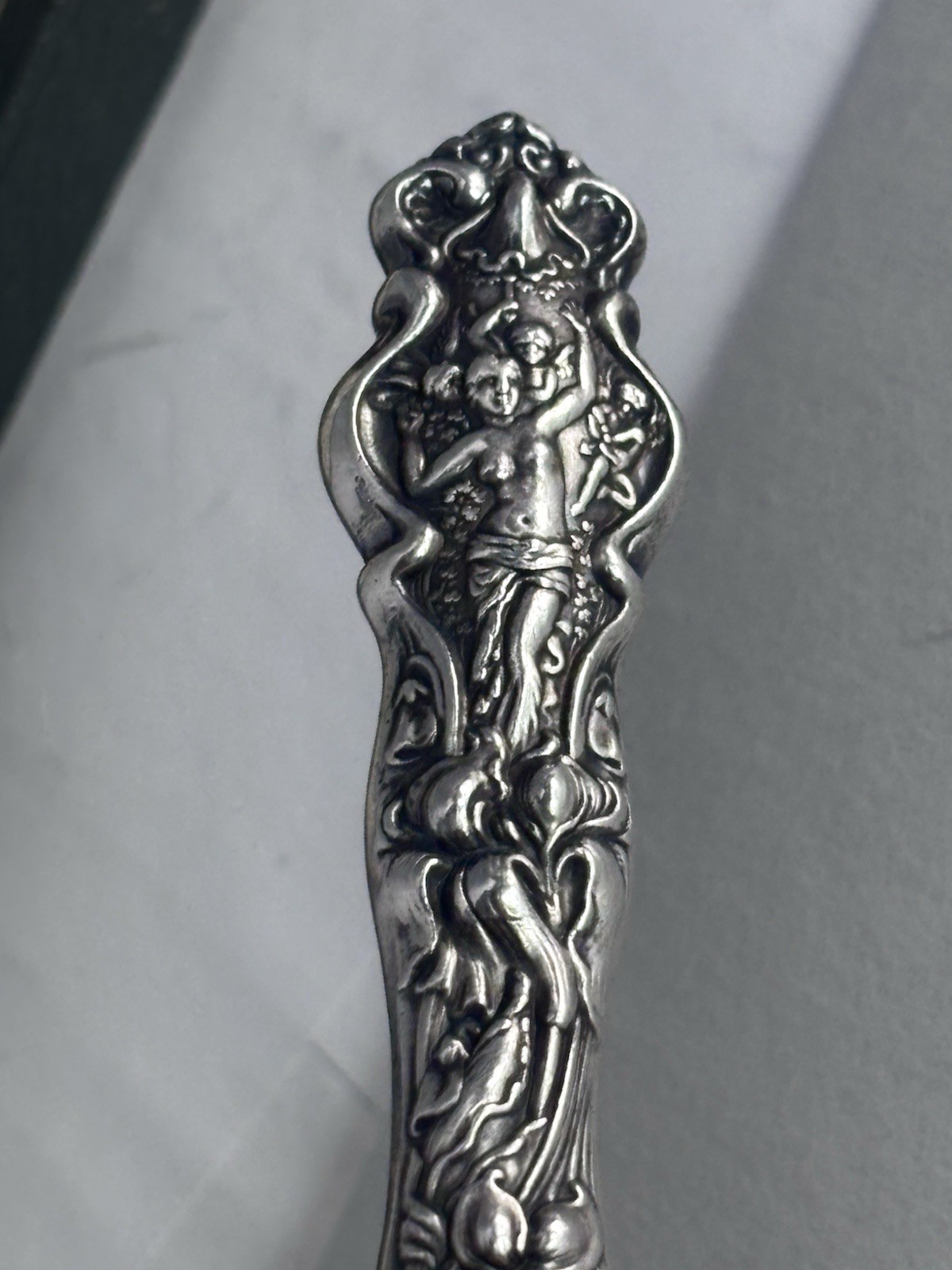 WALLA E IRIAN PATTERN STERLING SILVER FRUIT KNIFE FIGURAL ART NOUVEAU