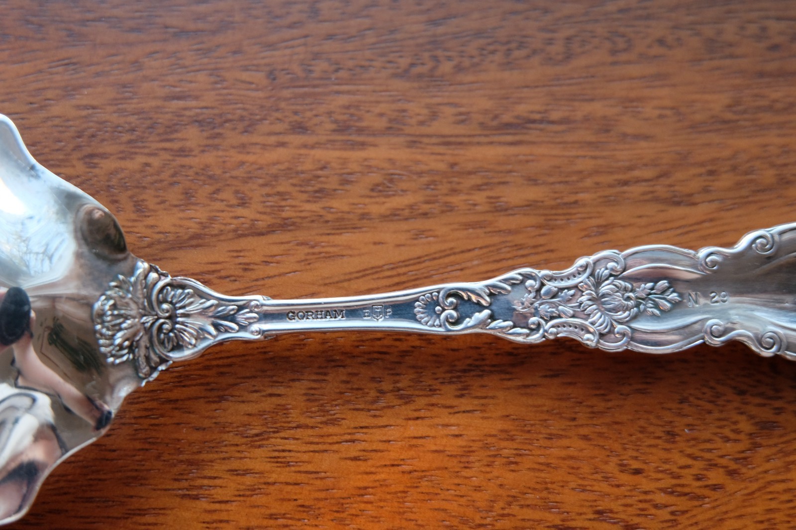 Gorham EP Imperial Chrysanthemum Table Crumber Silver Plate Ornate Floral