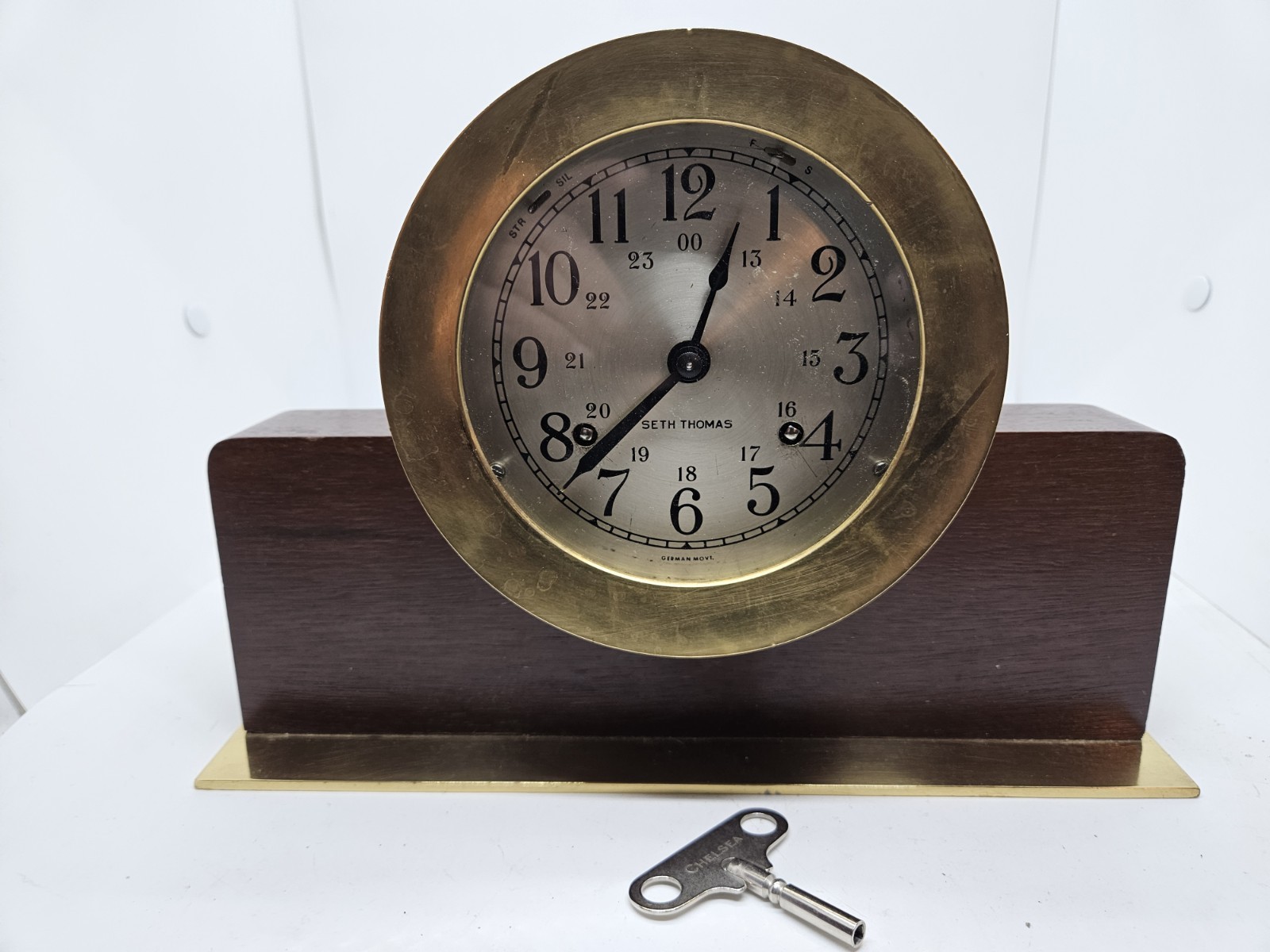 Vintage SETH THOMAS ‘Ship’s Bell Strike’ 8 Day Brass Porthole Ship Mantel Clock