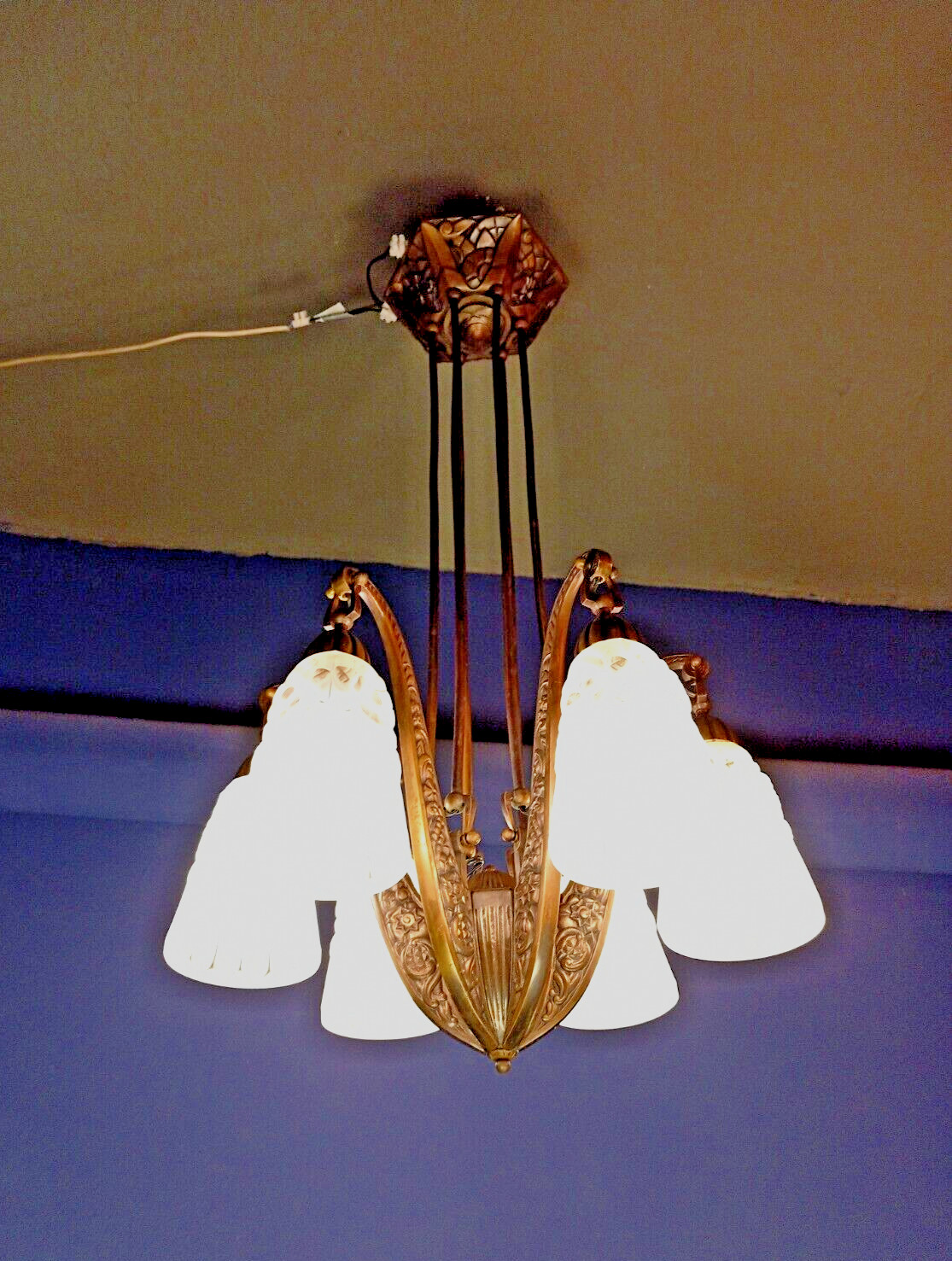 Original,- french ” Art Deco ” ceiling – lamp – sidned ” Degue ” – 1920/30