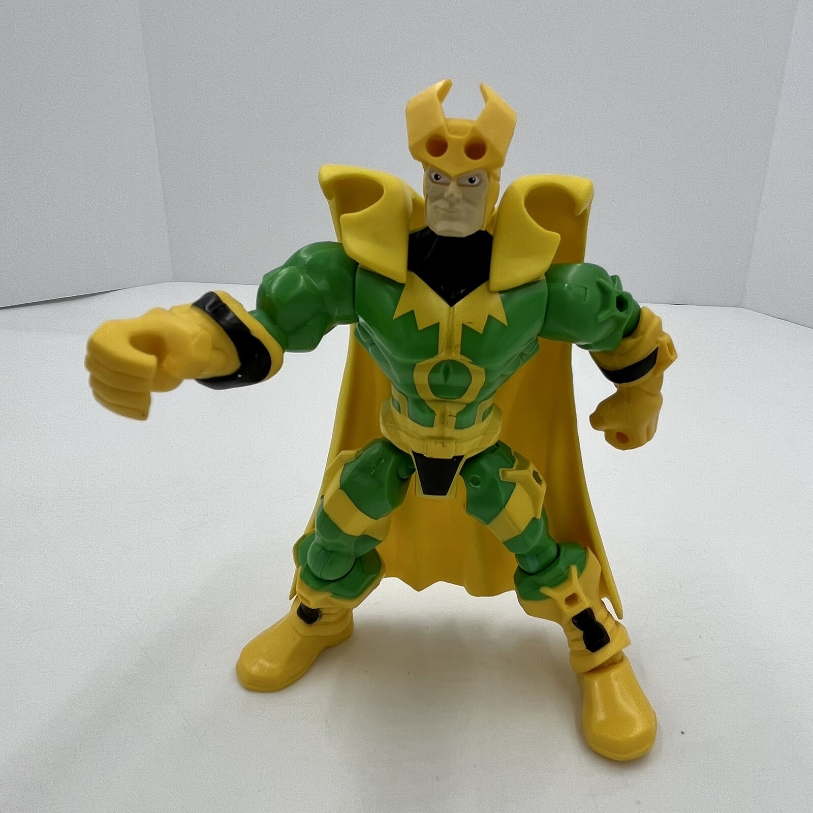 HASBRO Marvel Loki Superhero Masher Action Figure