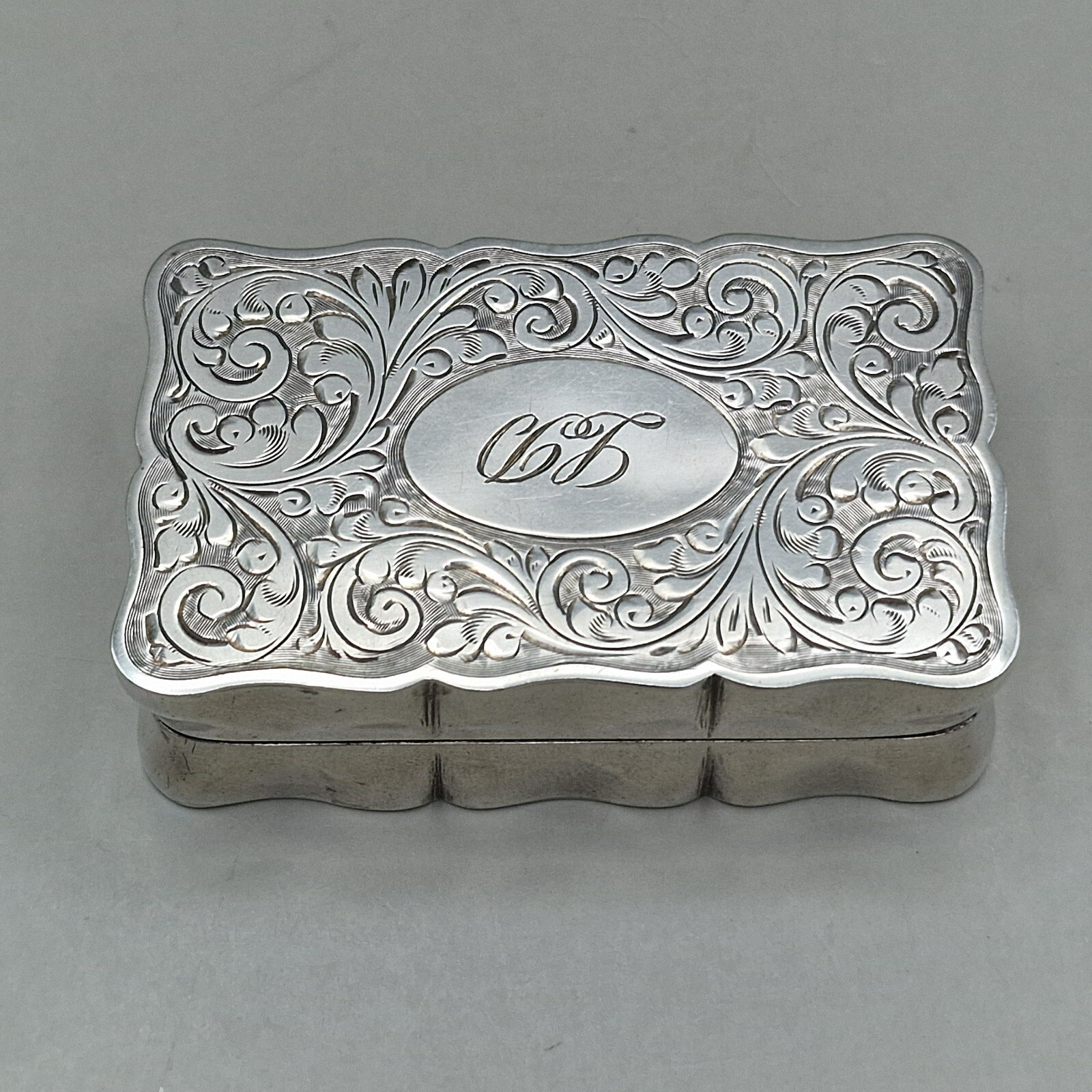 Sterling Silver Rectangular Table Snuff by M Kamin & Co Ltd 1977 Jubilee Mark