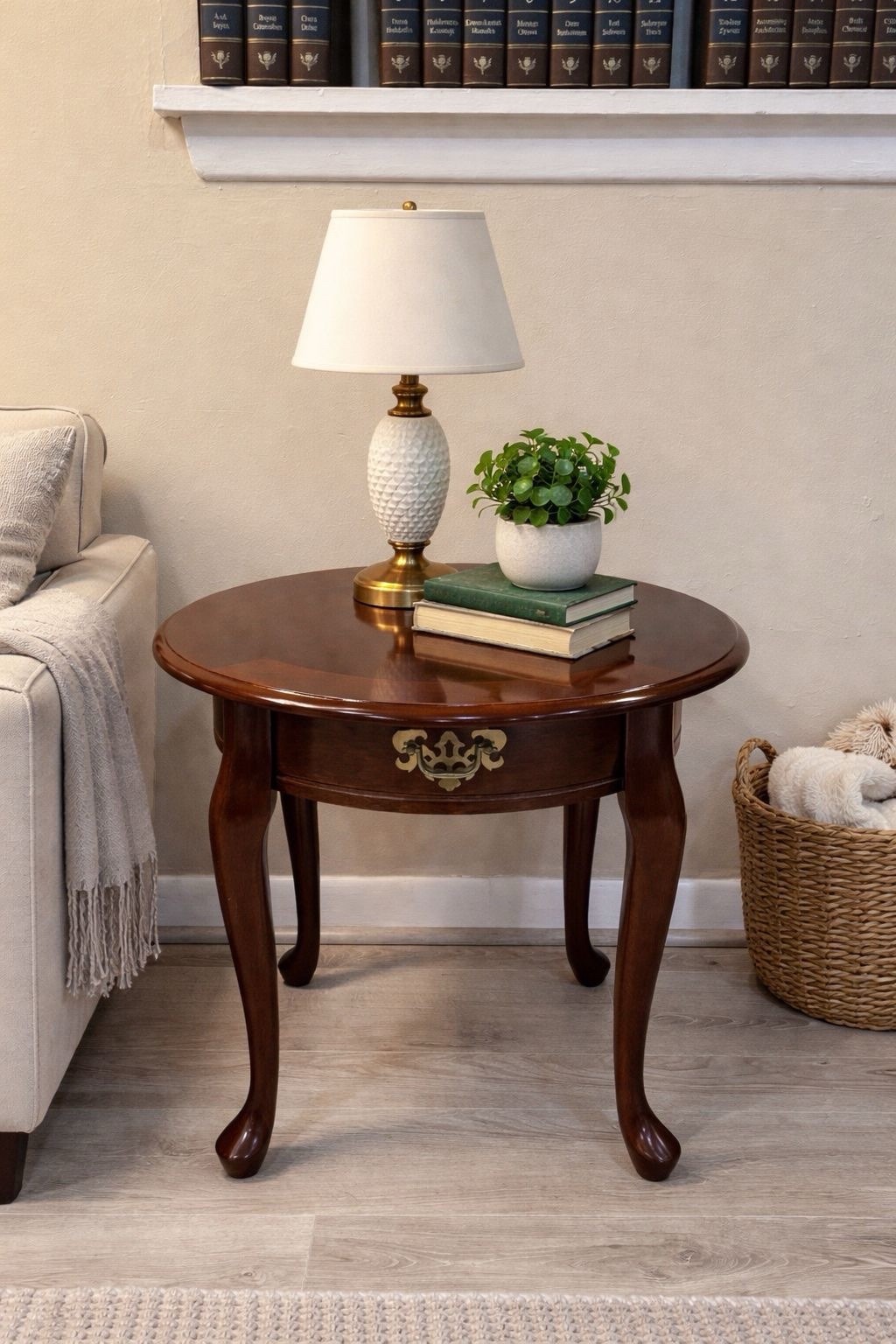 Vintage MCM Queen Anne Round Side End Table Wood Brass Accent Pull 24”W x 21”H