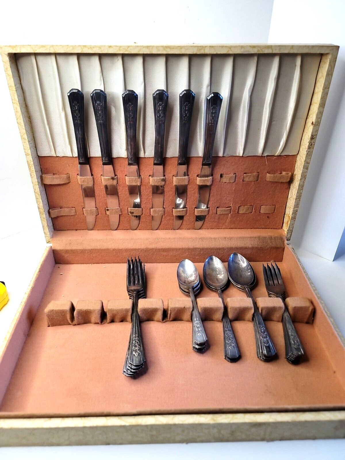 WMA Rogers A1 Plus Oneida Rosalie Silver Plate Flatware Set 29 Pieces 1938