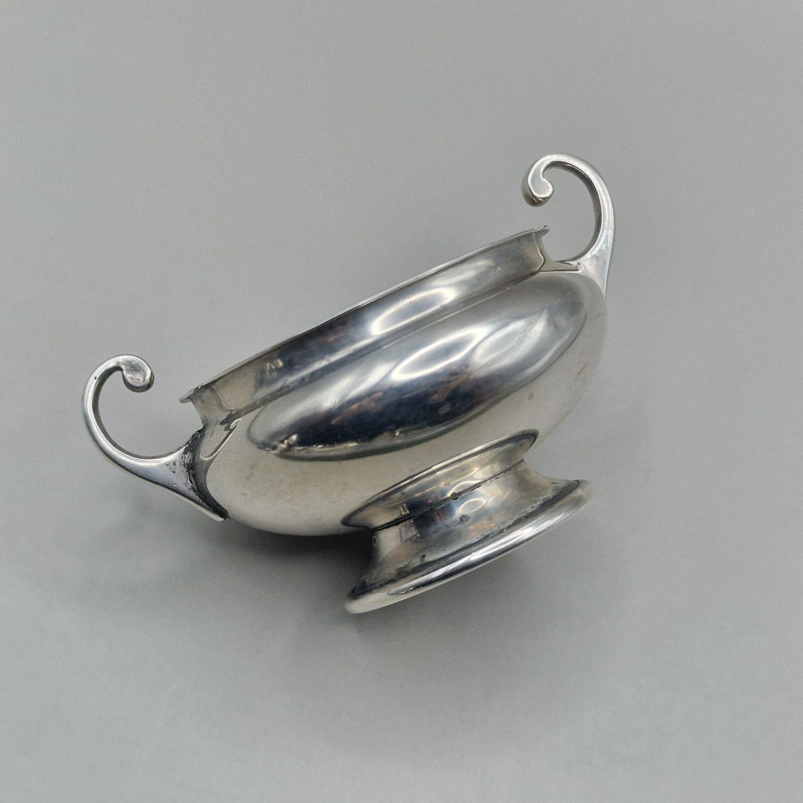 Goldsmiths & Silversmiths Co LTD Sterling Silver Open Salt or Salt Cellar