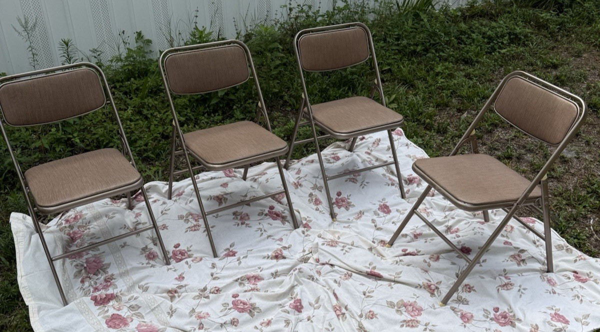 4 Vintage Samsonite Beige padded vinyl seat metal Folding Chairs