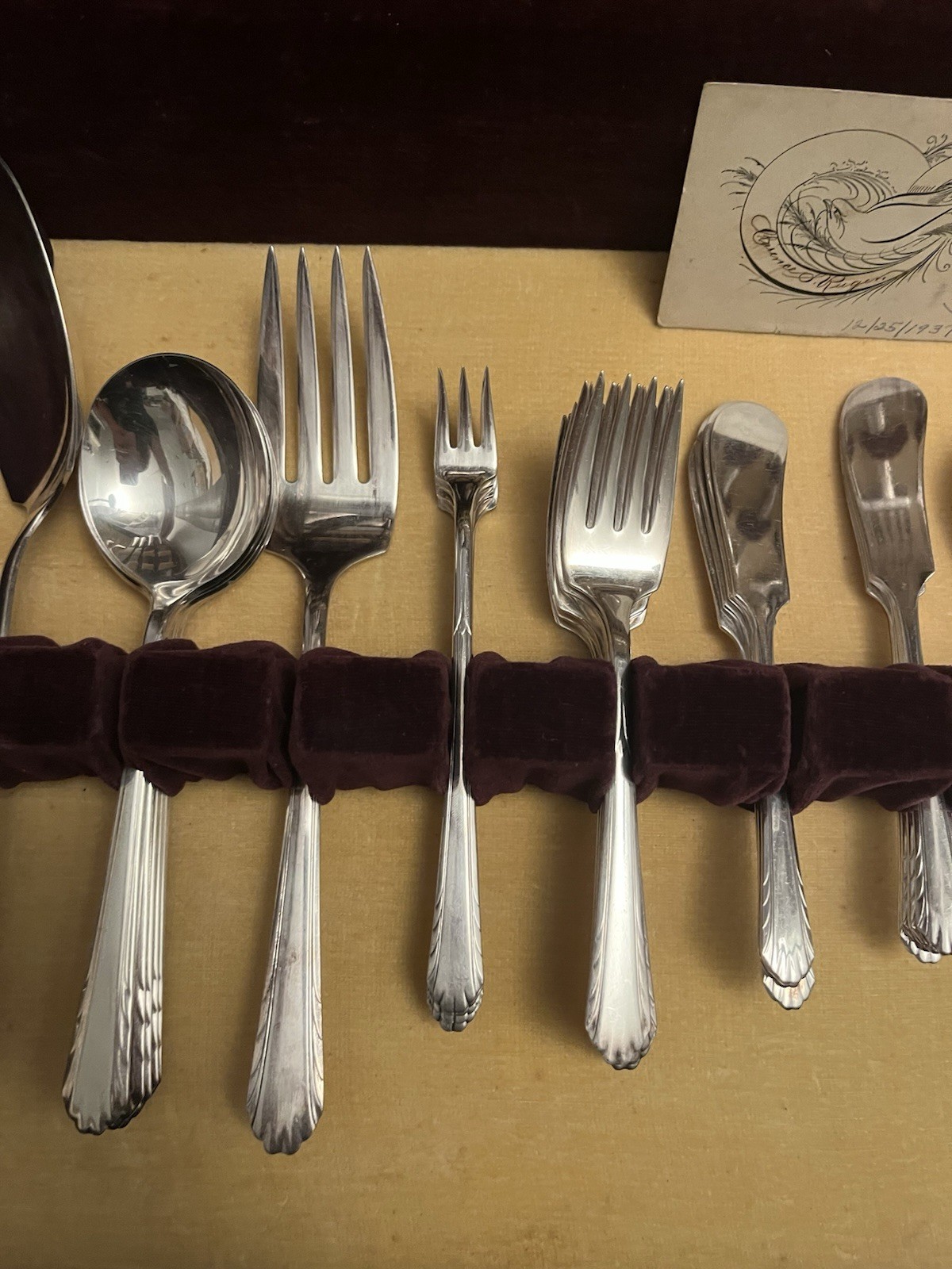 VTG NTS16 (Silverplate) by National Silver Co 68 Pieces Flatware. Certificate