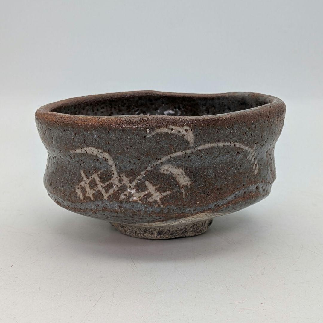 E-Shino Horse Trough Shaped Matcha Bowl Japanese Shino Ware Mino