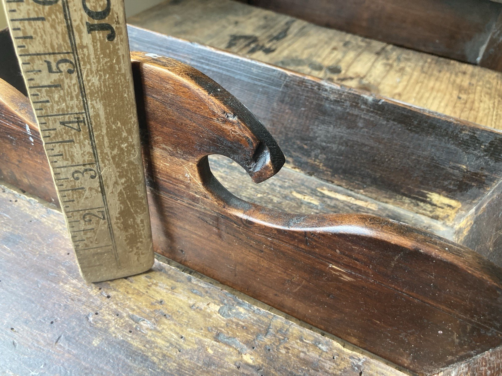 Fish Tail! Antique Primitive CANTED SIDE WOODEN CUTLERY TRAY in dark stain