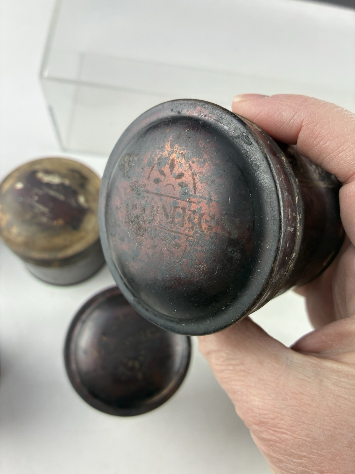 Antique Toleware Tin Spice Box w/ 7 Individual Spice Tins ~ Round w/ Drop Handle