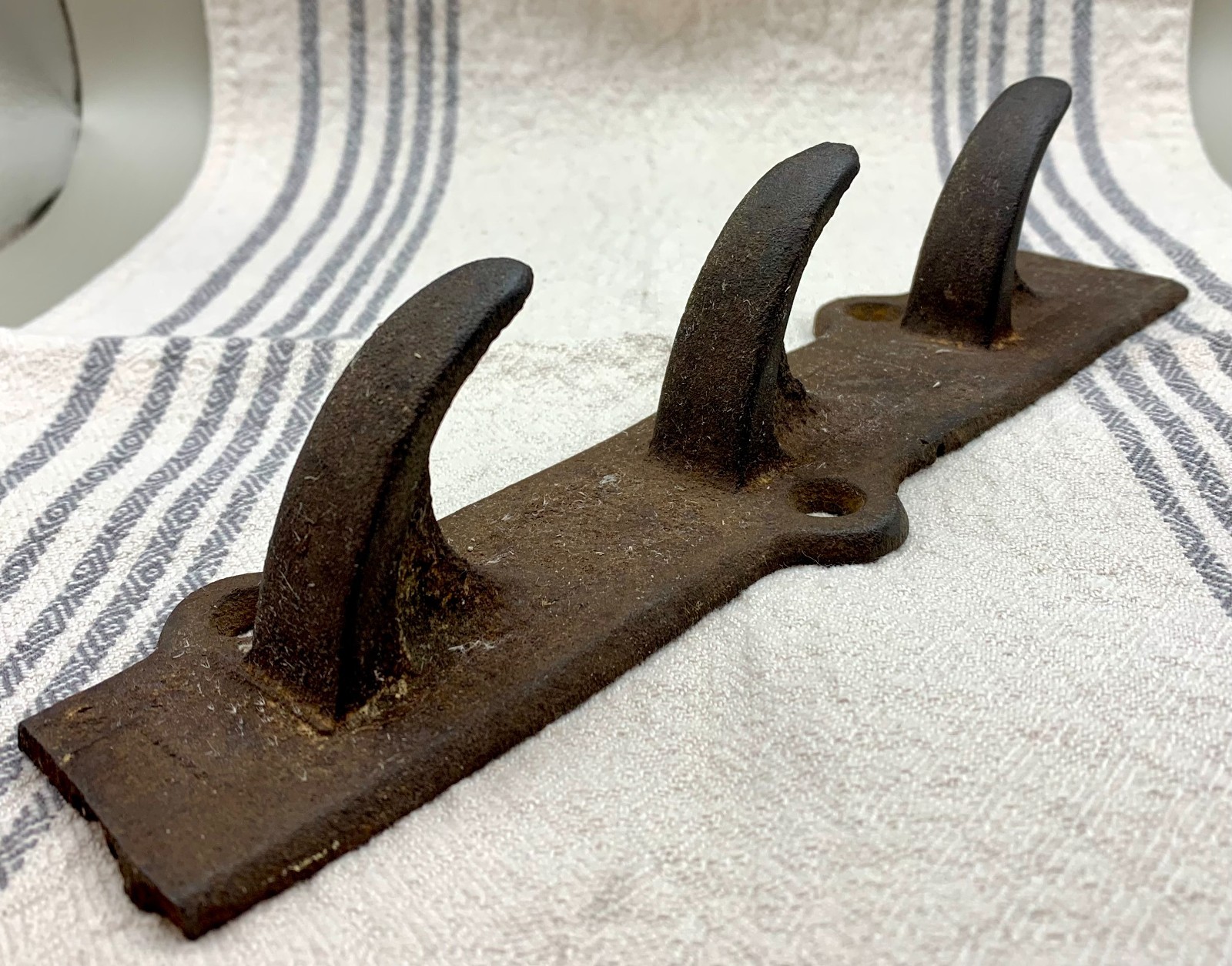 Antique Cast Iron Harness 3 Hook Holder Barn Tack 1880-1920s