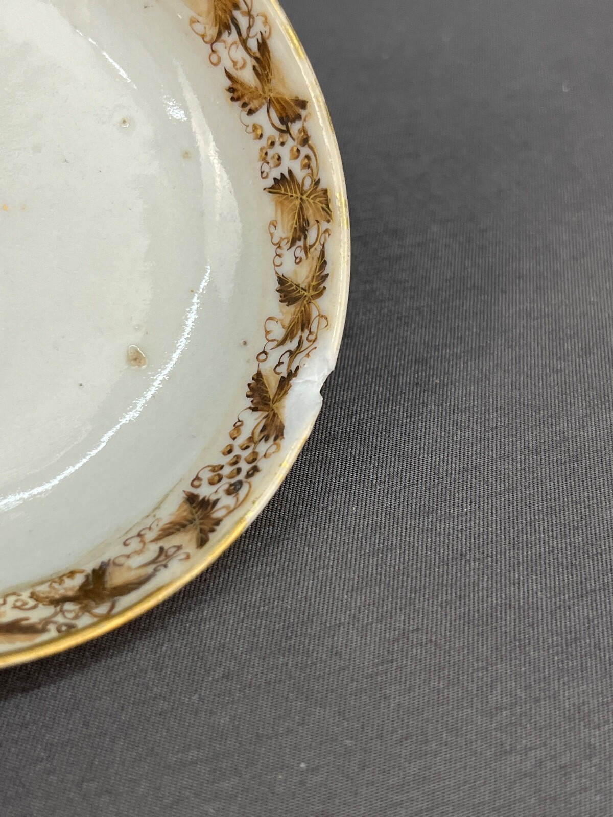 18 pc Chinese Export Porcelain Partial Tea Set Sepia Ivy w/Mono 18th Century