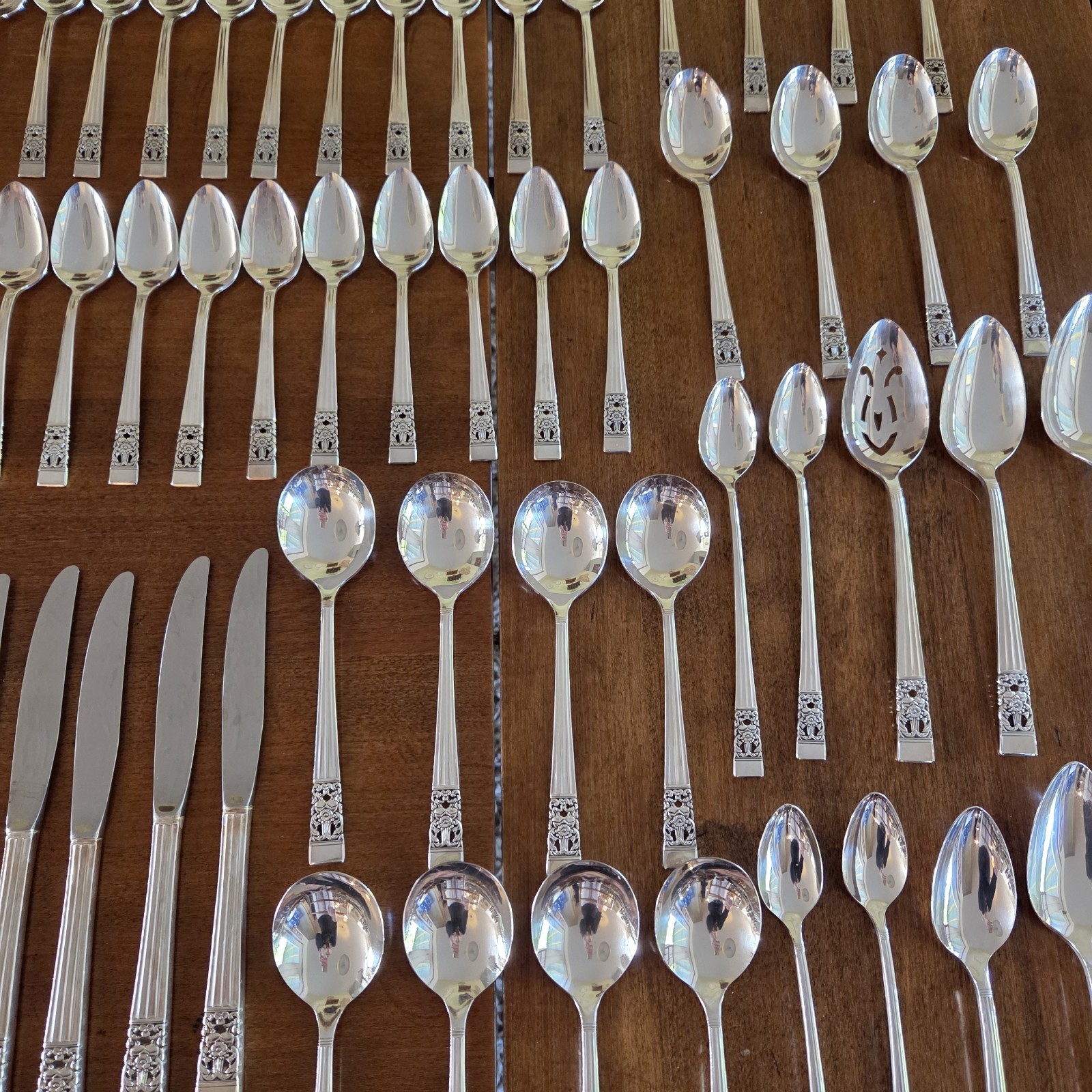 Oneida 1936 Coronation Community Silverware Utensils Flatware Set of 119 pcs