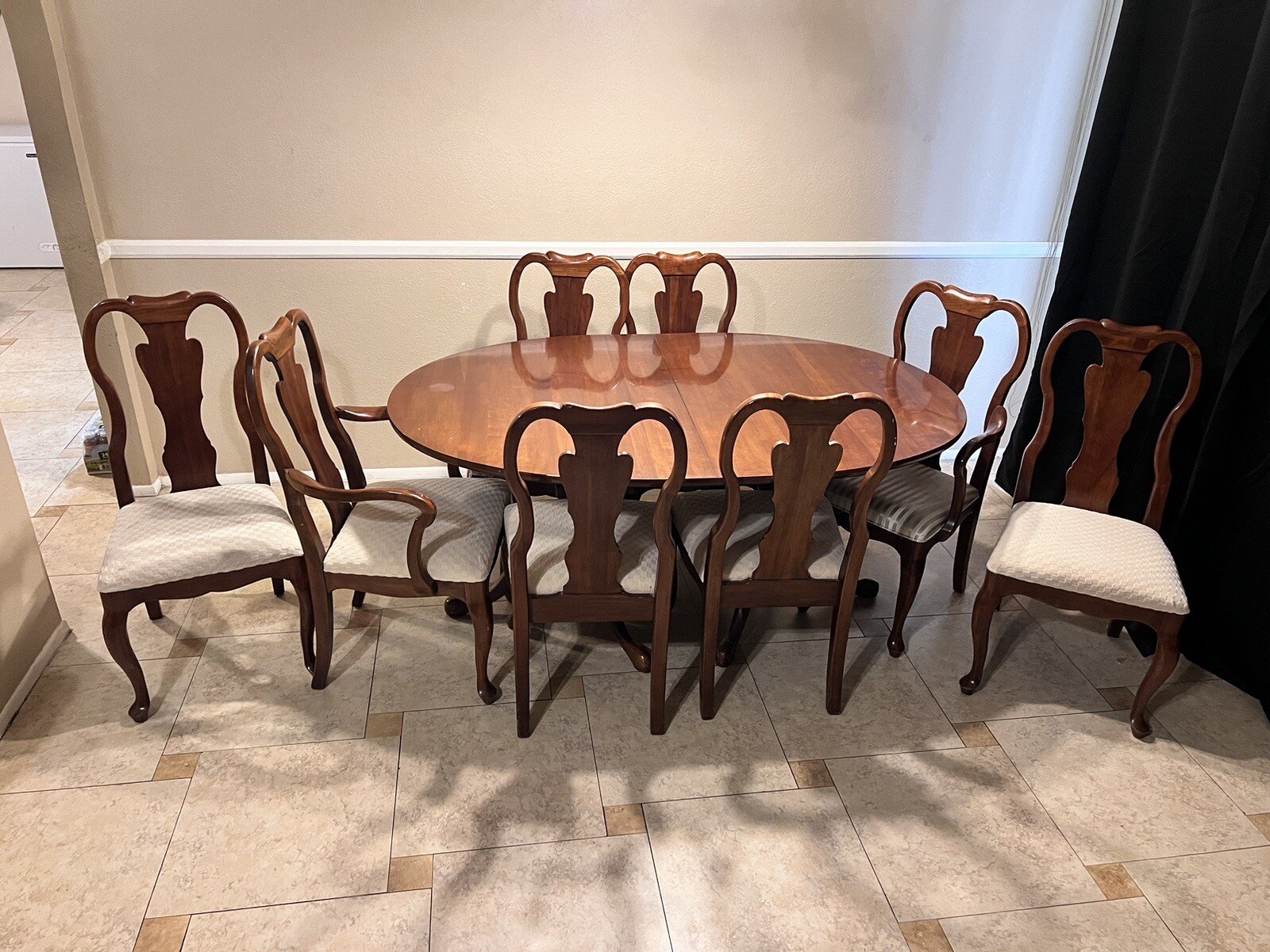 Late 20th Century Davis CompanyWalnut Colonial Double Pedestal Dining Set