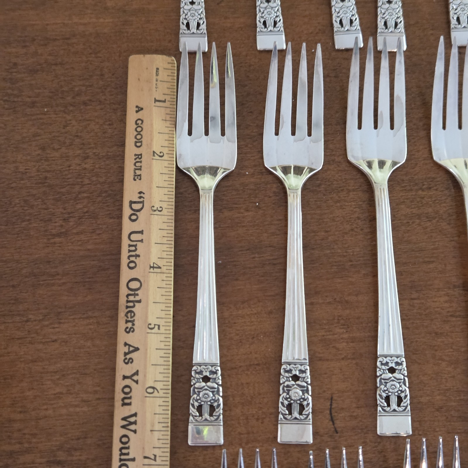 Oneida 1936 Coronation Community Silverware Utensils Flatware Set of 119 pcs