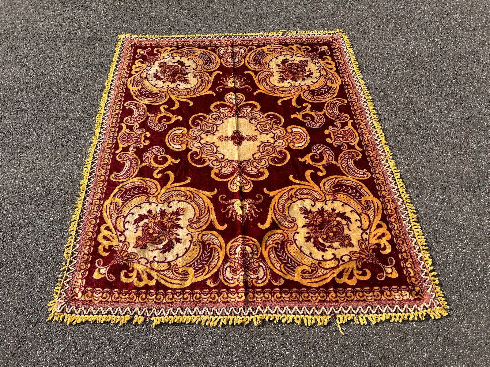 Vintage Italian Velvet Tapestry Rug Bedspread Maroon & Gold – 62×76