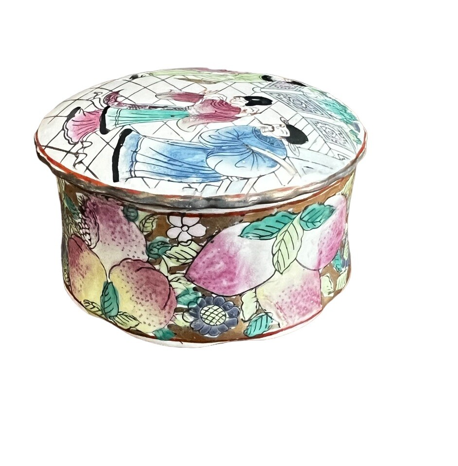 Vintage Chinese FAMILLE ROSE Powder BOX Trinket Box