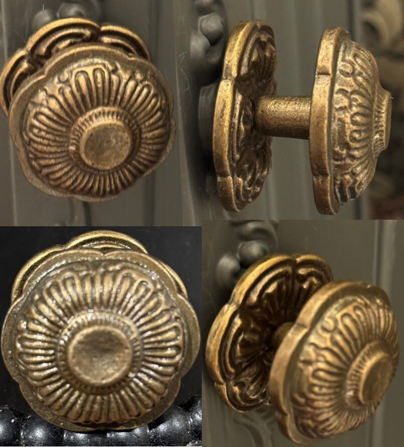 2; Vintage-Brass HEAVY DUTY Pulls Door Drawer Knobs Furniture Backplate 1.88″