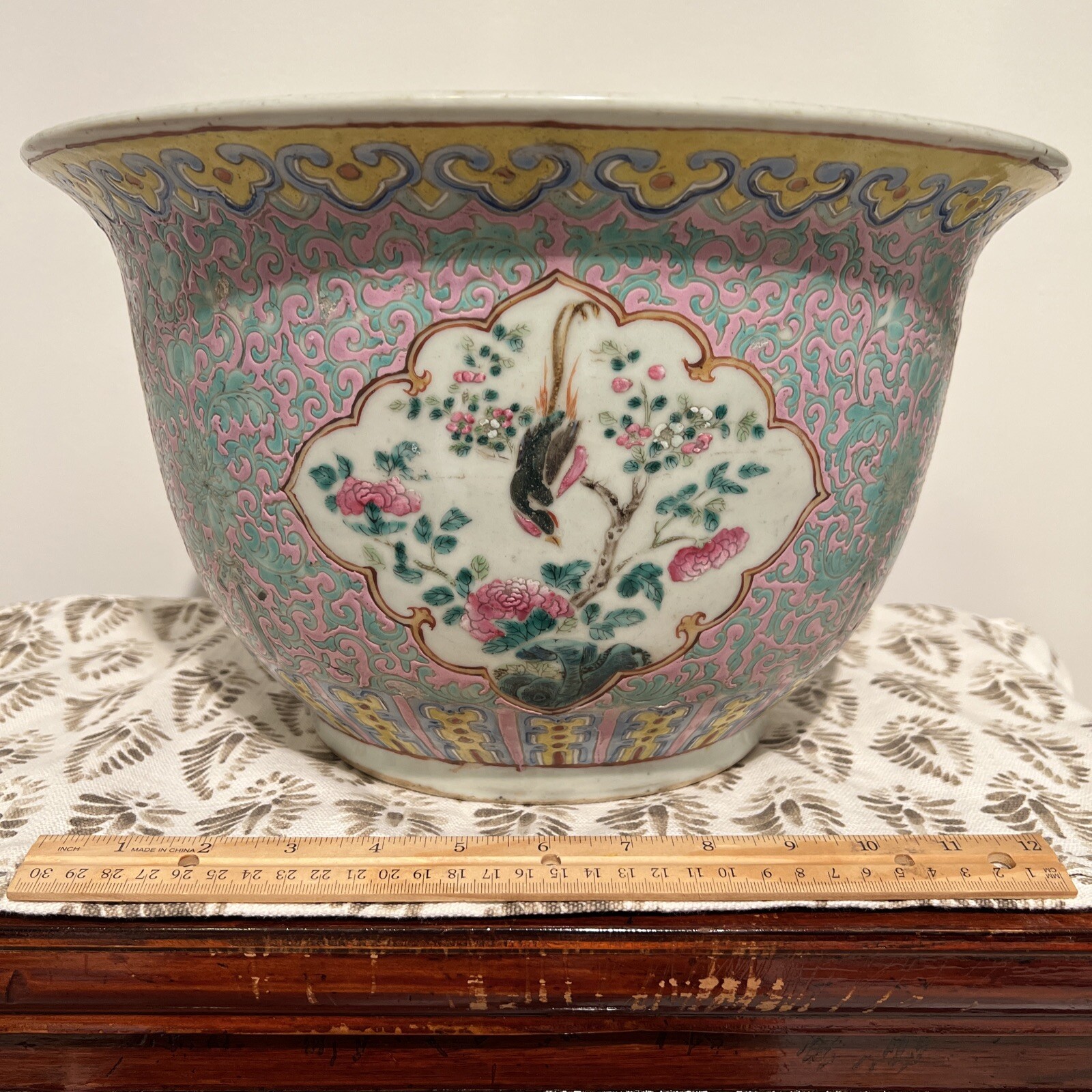 CHINESE Export Peranakan Straits Nyonya Porcelain Flower Pot Pink Yellow Green