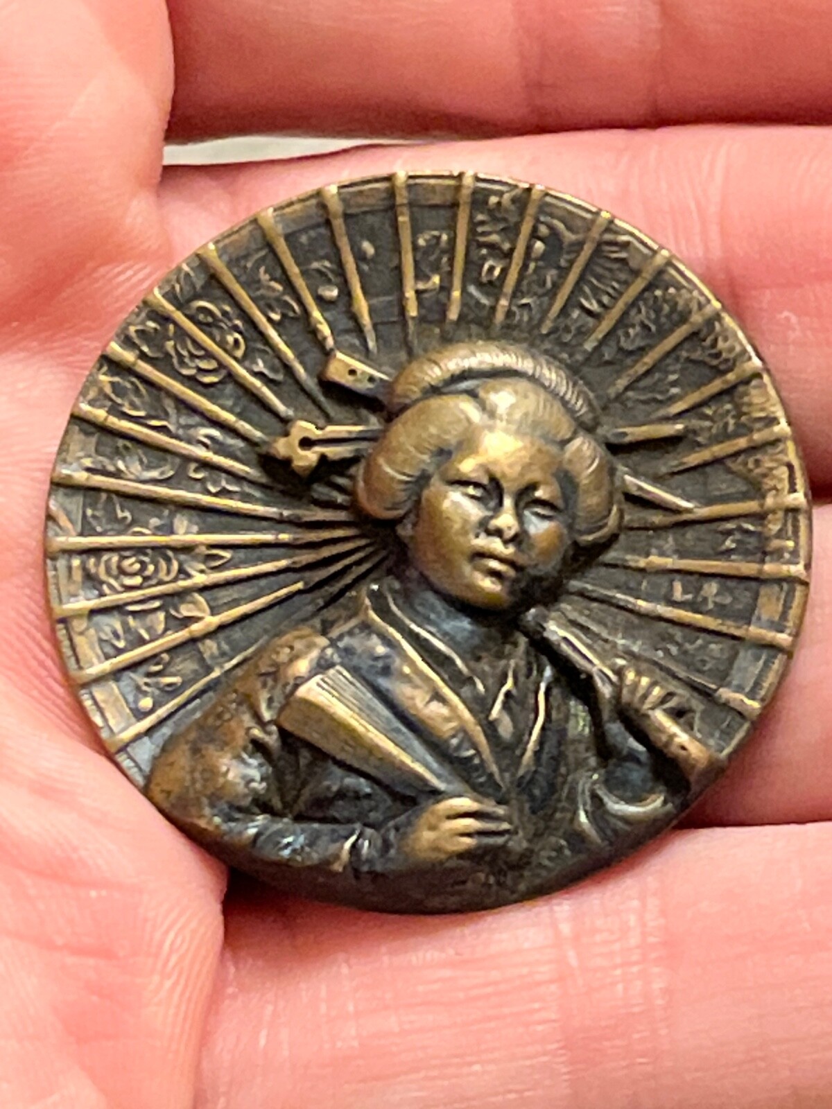 Antique bronzed brass exquisite Japanese gibson Geisha 1.5″ button 043025bAFZBE
