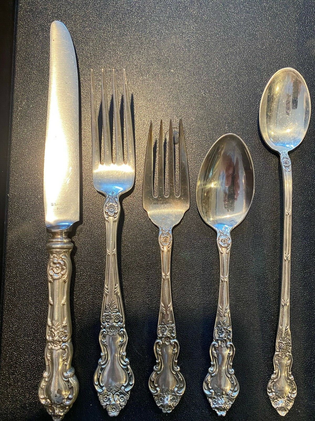 MEADOW ROSE BY WALLACE STERLING FLATWARE 6 SETTINGS WITH 30 PIECES W/ ICE TEAS