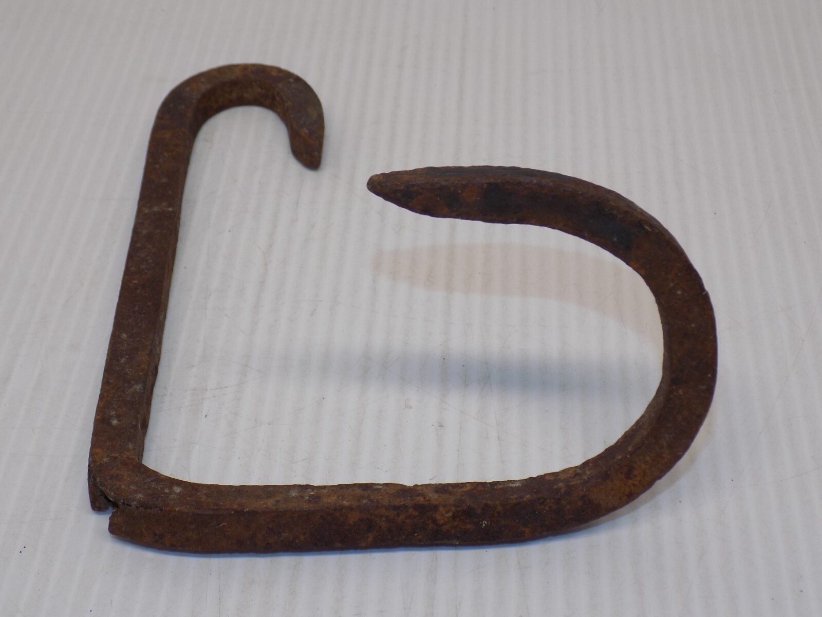 3 ANTIQUE PRIMITIVE BLACKSMITH FORGED RUSTY WROUGHT IRON SHAPED Clamp, Hook & ??