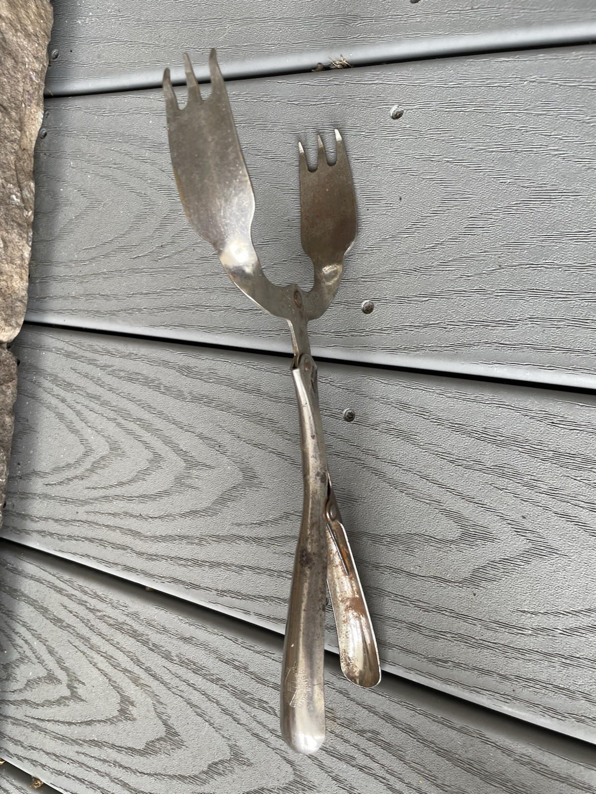 Vintage 40s Solid Metal Spring Action Kitchen Utensil Salad Tongs Serving Fork