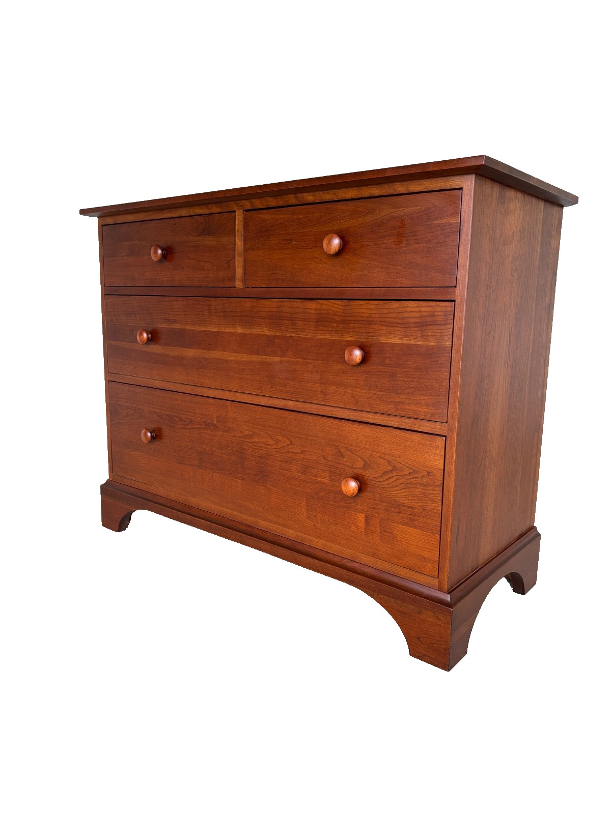 ETHAN ALLEN AMERICAN IMPRESSIONS 4 DRAWER CHERRY BACHELOR CHEST – (224)