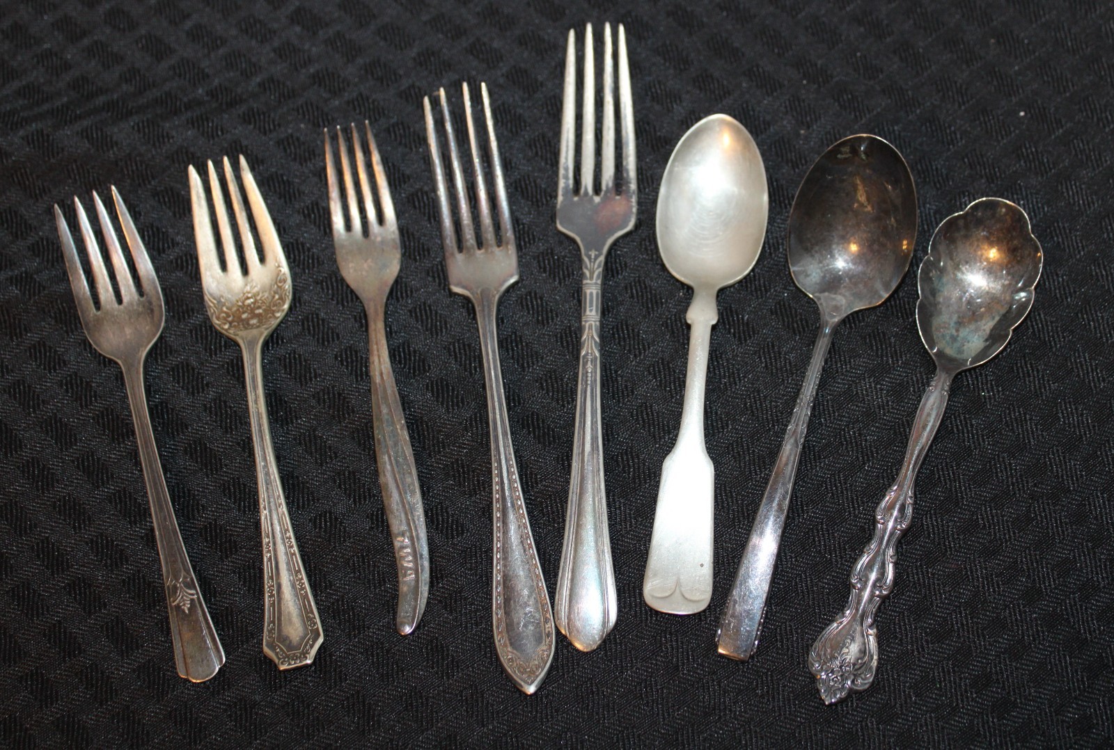 Lot of 8 Silver Plate Spoons & Forks: Oneida® Rogers® Community® International®