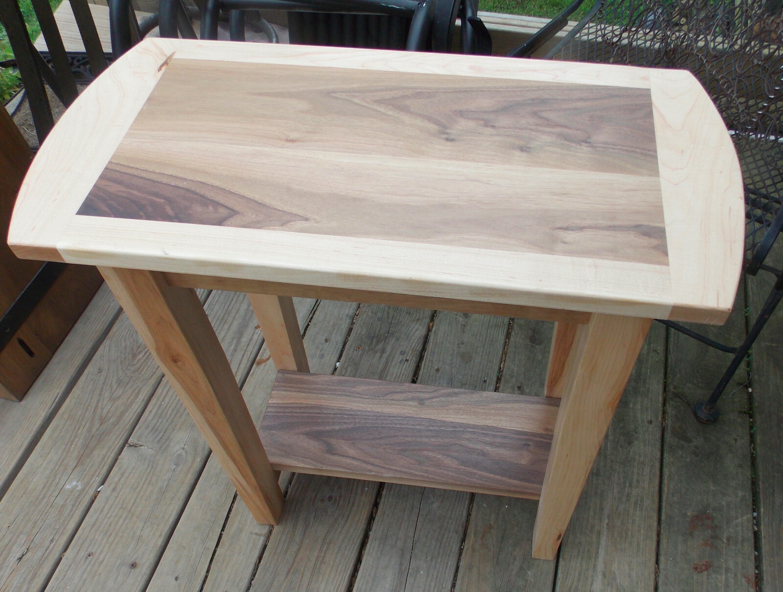 Solid Maple Solid Walnut End Table / Side Table (ET153)