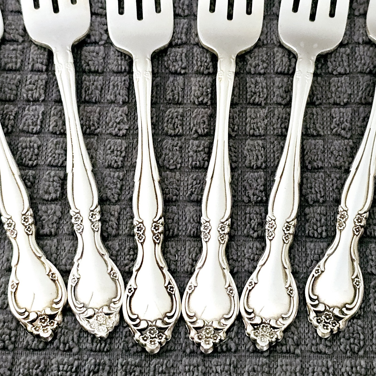 Oneida Community Affection Silverplate Salad Forks 6 3/4″ Set of 6