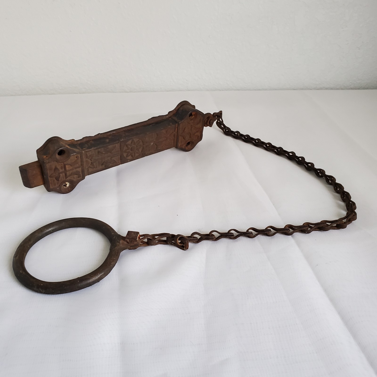 Victorian Eastlake Spring Loaded Bolt Cast Iron Surface Door Latch 18″ Chain