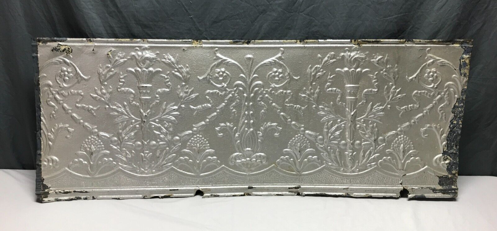 1 Salvaged Antique Tin Ceiling Ornate Pattern Old VTG Torch Trim Cove 63-24B