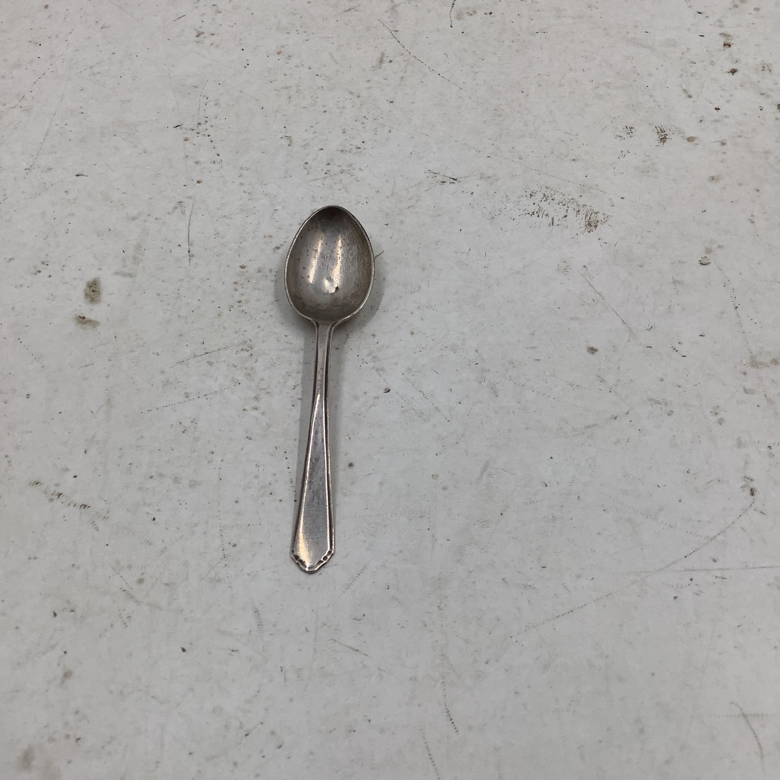 Solid Silver Spoon By Barker Bros. Silver LTD Made In Birmingham 1932 12.05g