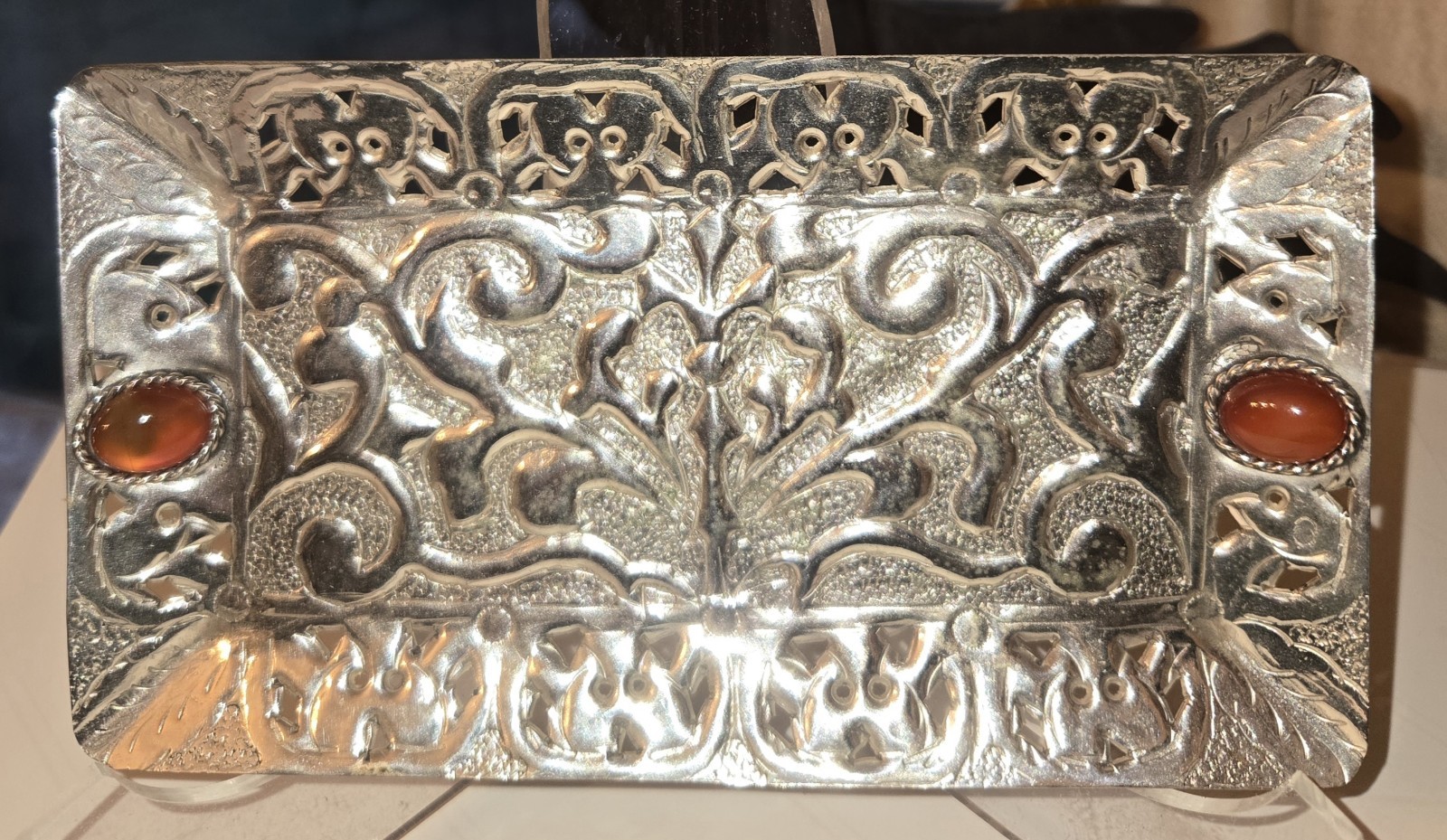 BEAUTIFUL TANEEZ ORNATE SILVERPLATE CARD TRAY WITH 2 CARNELIAN STONES