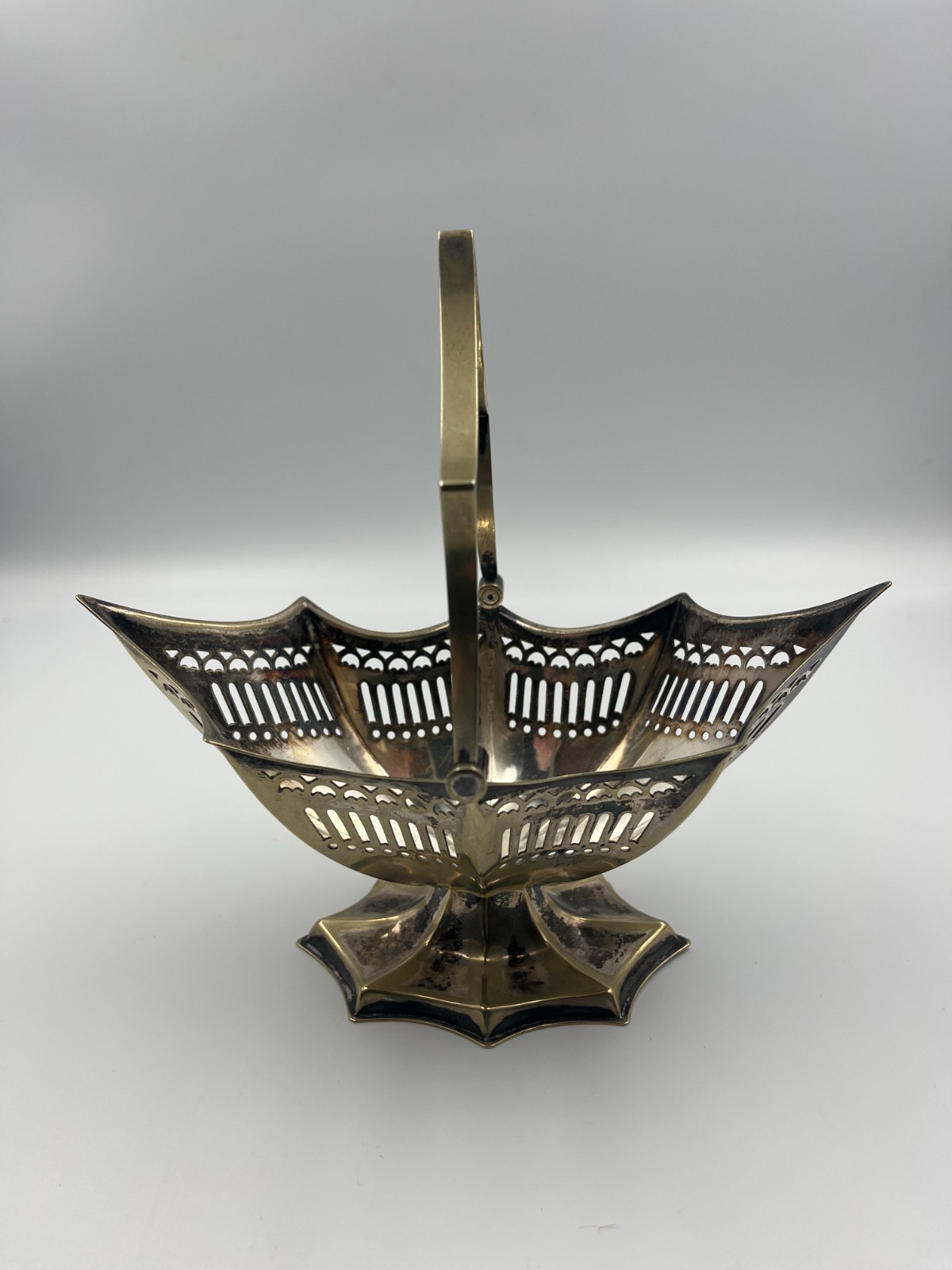 Beautiful Vintage Silver Plated Bon Bon Dish.