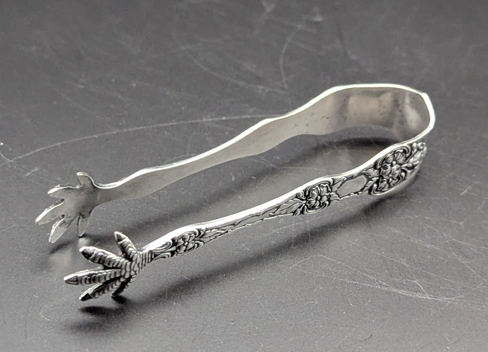 Eagle Claw 3⅝” Tongs Th. Marthinsen #336 “Wild Rose” EPNS Silverplate 1940s-60s