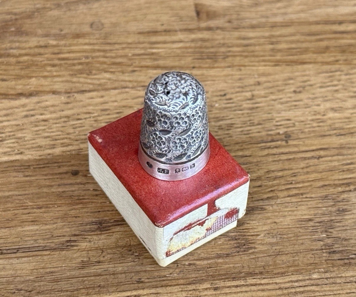Antique James Fenton Solid Silver Floral Thimble Birmingham 1900s Swirled Design