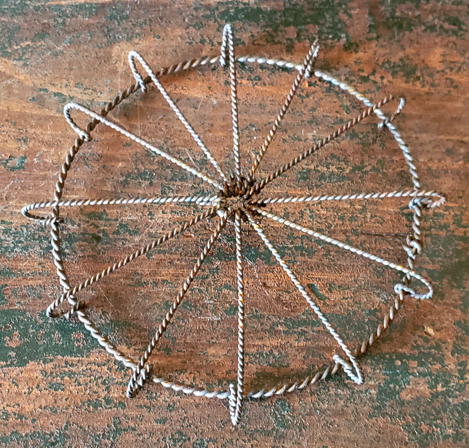 ANTIQUE National Mfg TWISTED WIRE Coffee Tea POT Trivet STAND Farmhouse PRIM #1
