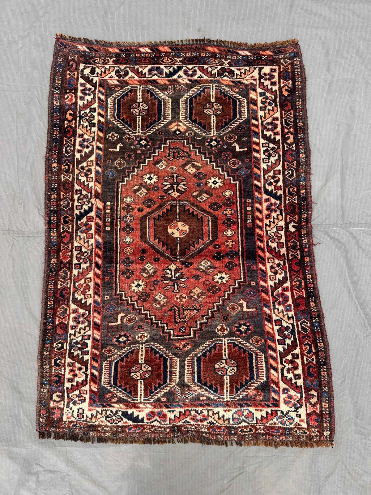 125 x 90 cm COLLECTORS’ ITEM Antique Stunning Vase Tribal Kazak Caucasian Carpet