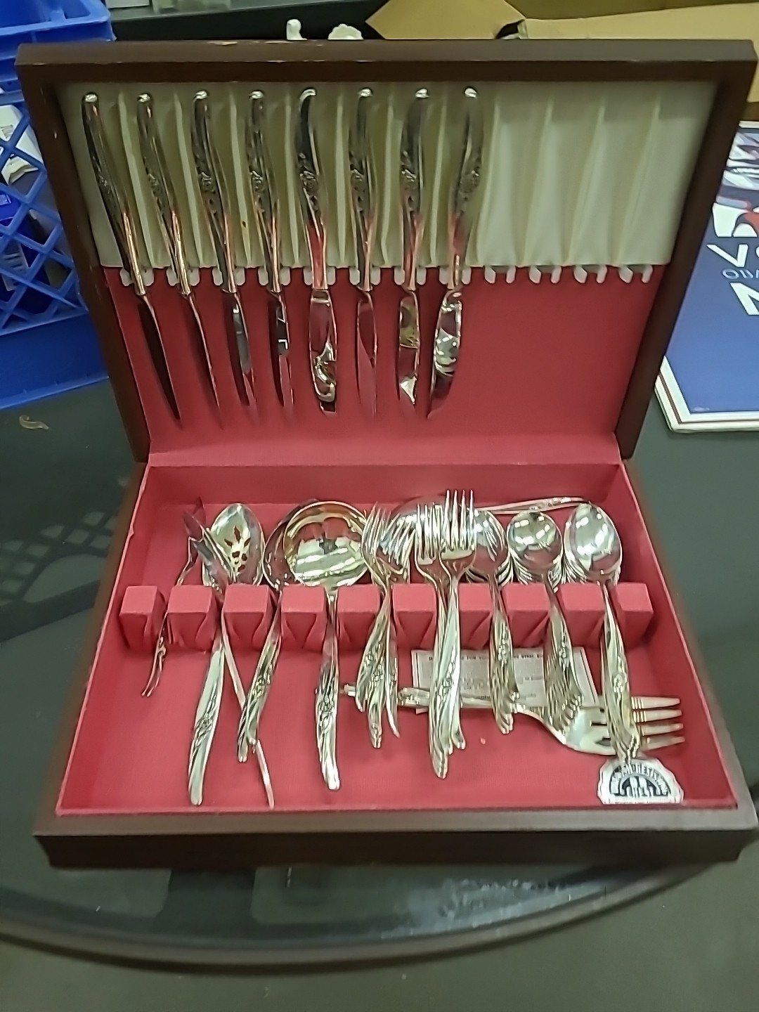 1881 Rogers Rose Silverplate Flatware Set Oneida Ltd w Tarnish Chest