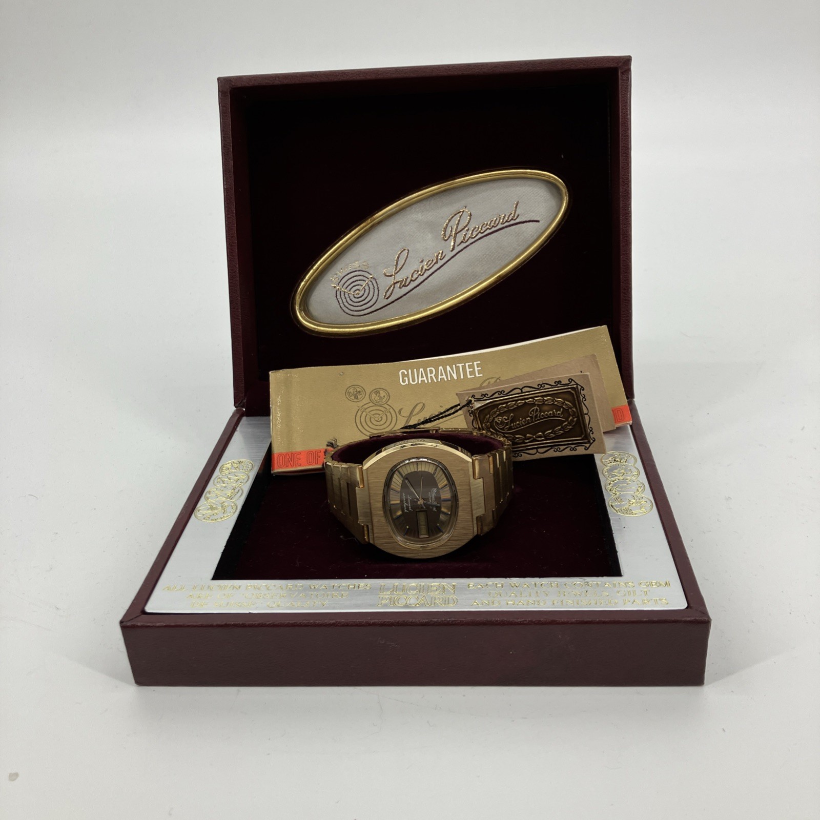 Stunning LUCIEN PICCARD vintage 70s Automatic day/date Seashark watch NOS w box