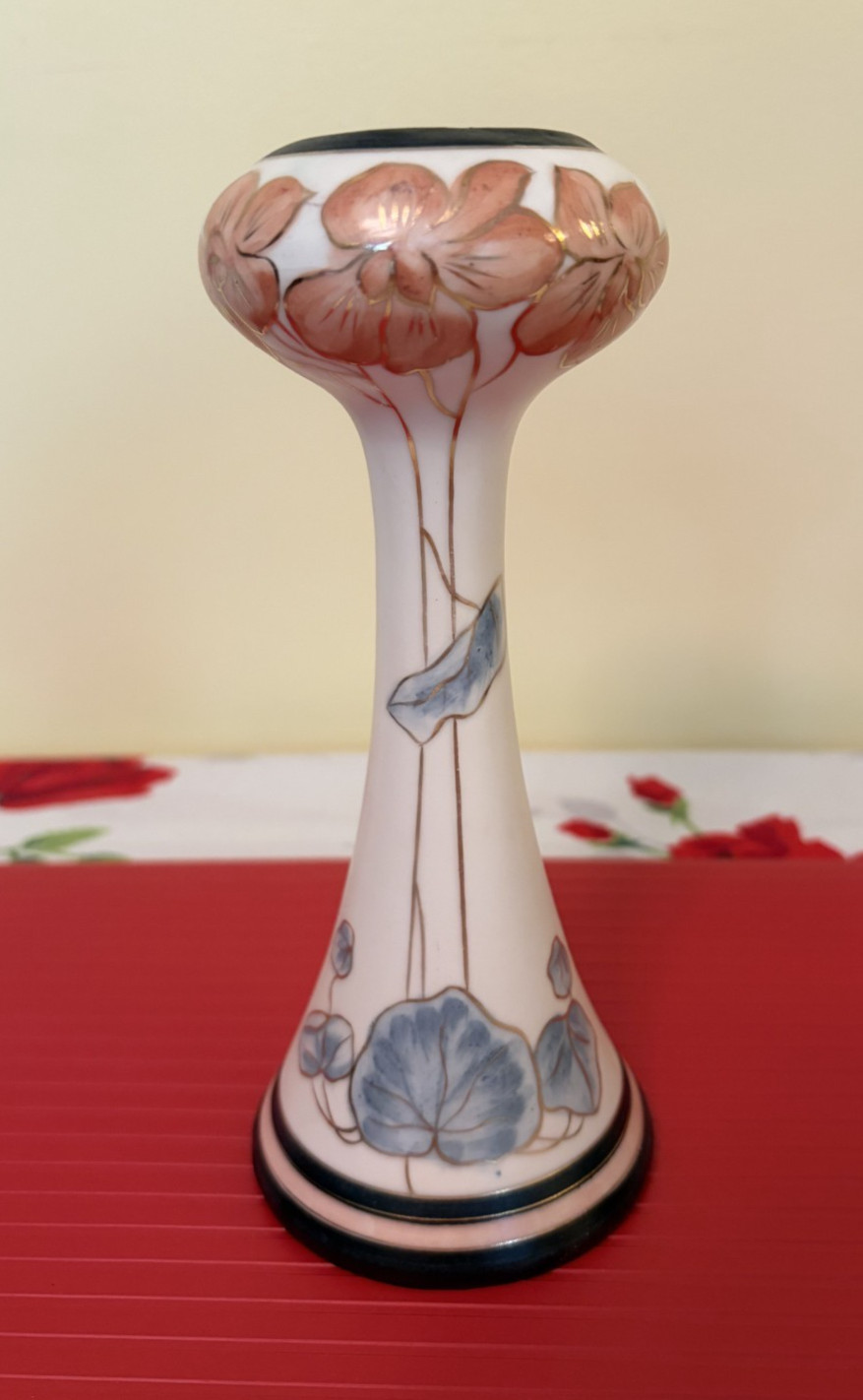 ANTIQUE 1904-18 ROYAL DUX MATTE GLAZE ART NOUVEAU VASE HAND PAINTED GOLD DECOR