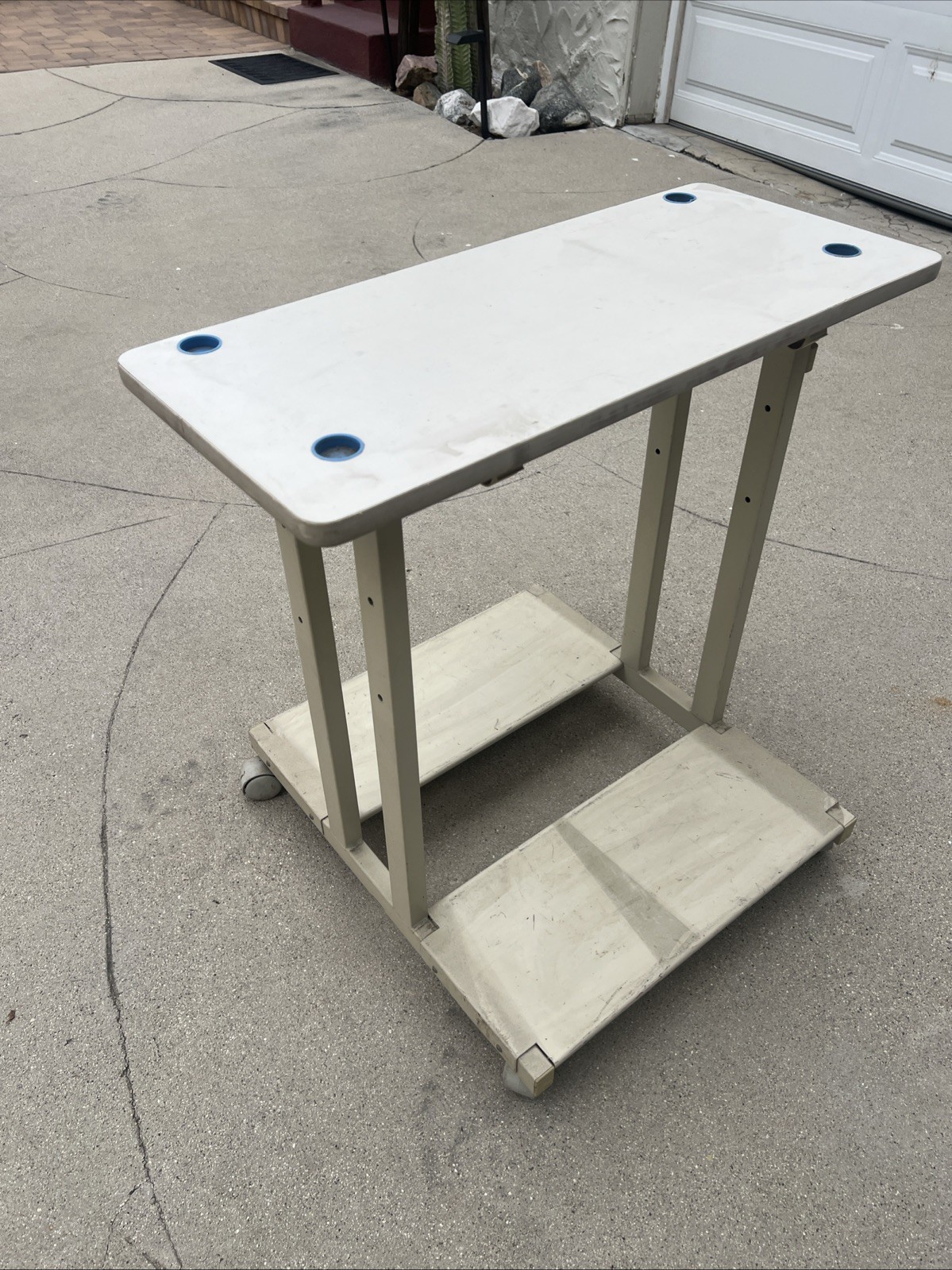 Vintage AV Tan Typewriter Metal Rolling Cart Table Desk on Wheels